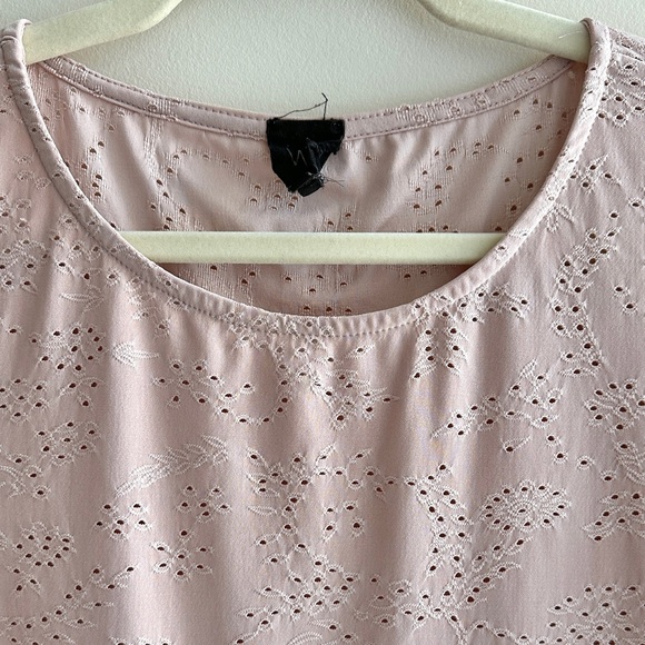 W5 Women's Blush Pink Eyelet Ruffle Short Sleeve Blouse, Size Small - Picture 10 of 16